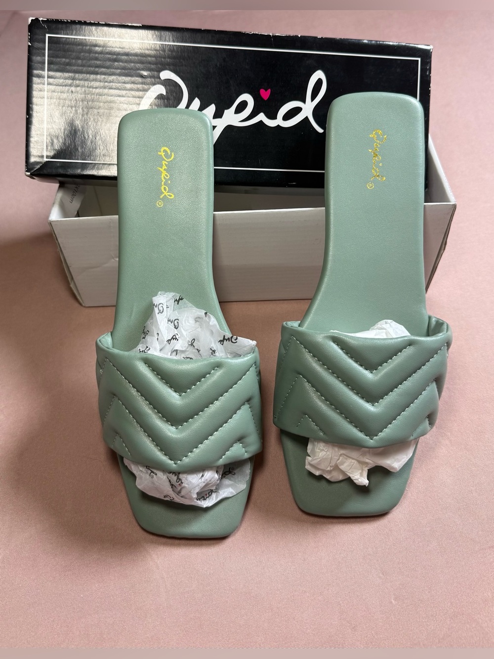 Qupid Sage Green Quilted Slide Sandals Slip On Comfort Straps Women's US 7.5 NWT